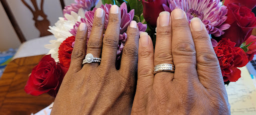 Jewelry Store «Zales - The Diamond Store», reviews and photos, 5012 Pinnacle Square, Birmingham, AL 35235, USA