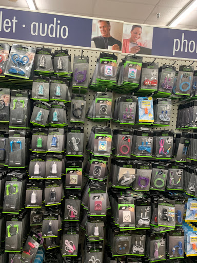 Dollar Store «Dollar Tree», reviews and photos, 340 W Army Trail Rd #120, Bloomingdale, IL 60108, USA