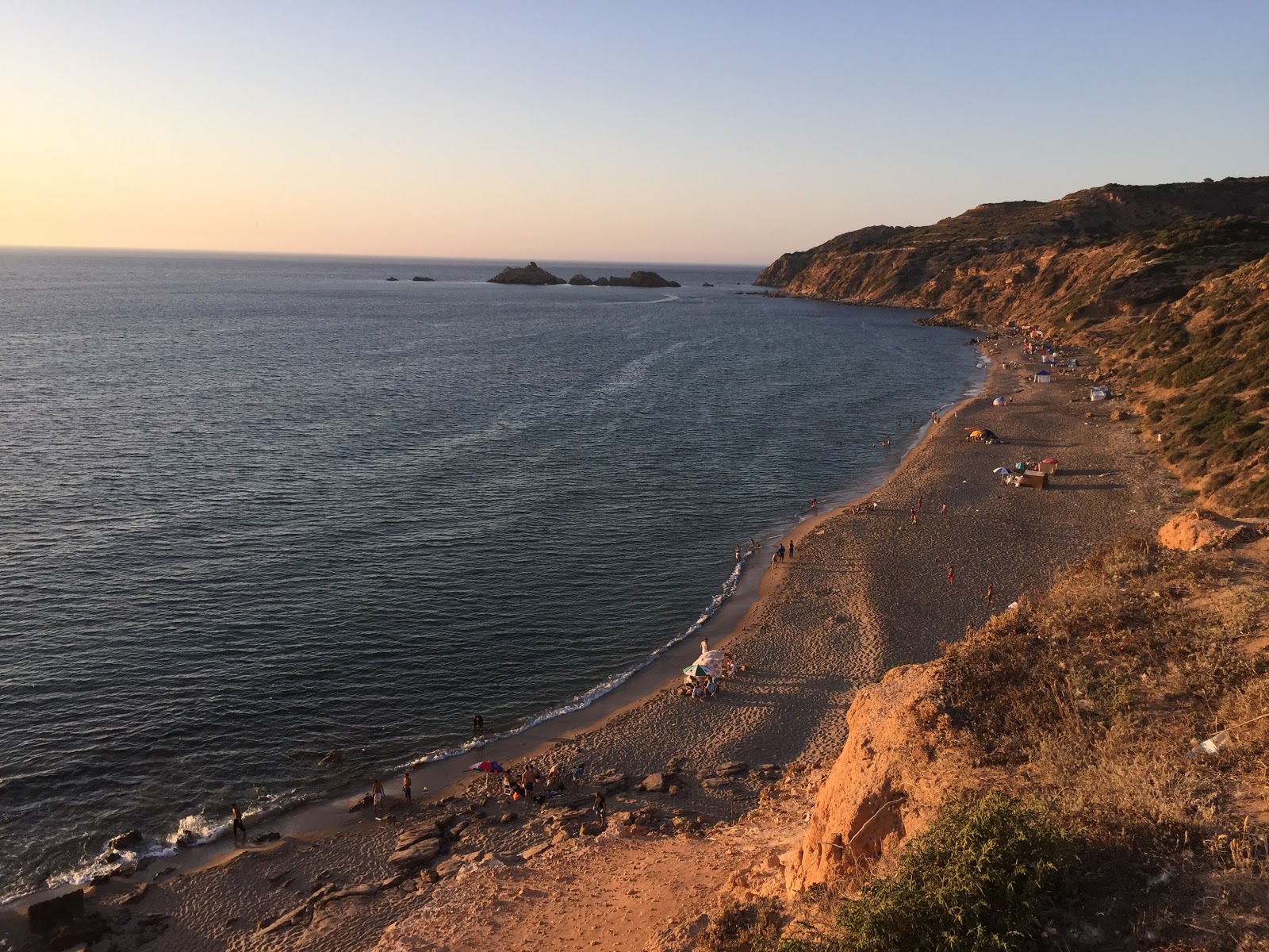 Plage Madagh 0的照片 带有米色沙子表面