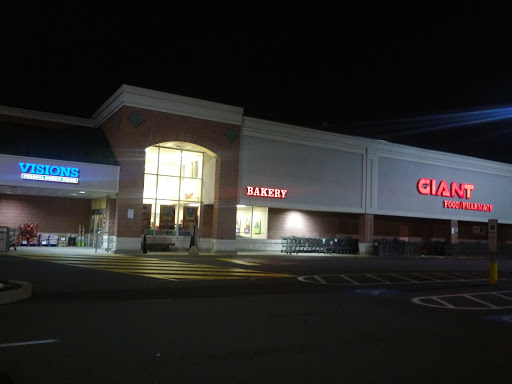 Grocery Store «Giant Food Stores», reviews and photos, 2104 Van Reed Rd, West Lawn, PA 19609, USA