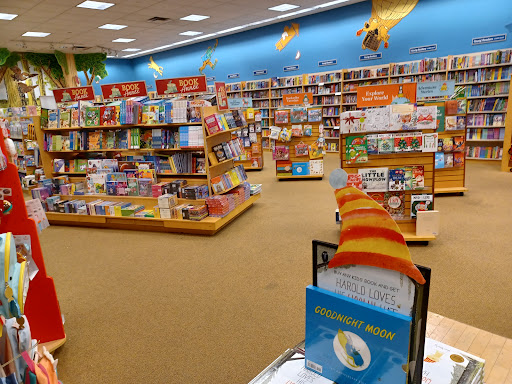Barnes & Noble image