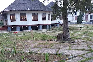 Rumah Adat Manggarai image