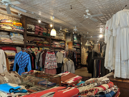 Vintage Clothing Store «10 ft Single by Stella Dallas», reviews and photos, 285 N 6th St, Brooklyn, NY 11211, USA