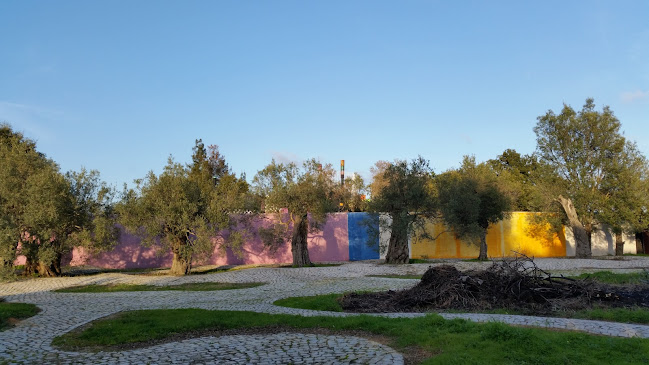 Avaliações doZEFA PROJETO DE EDUDACÃO VISUAL em Loulé - Escola