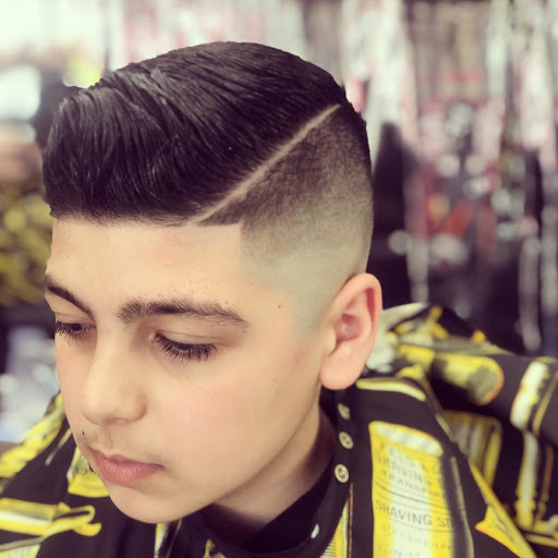 Barber Shop «Avenue Barbershop», reviews and photos, 68-32 Myrtle Ave, Glendale, NY 11385, USA