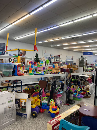 Thrift Store «Goodwill Industries of Greater Cleveland & East Central Ohio», reviews and photos, 23100 Lorain Rd, North Olmsted, OH 44070, USA
