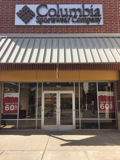 Sportswear Store «Columbia Sportswear Outlet Store at Houston Premium Outlets», reviews and photos, 29300 Hempstead Rd, Cypress, TX 77433, USA