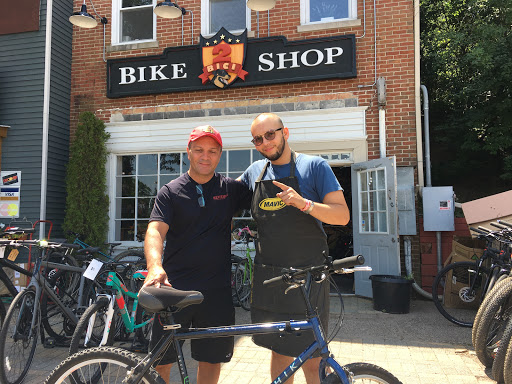 Bicycle Store «2 Bici Bicycle Shop», reviews and photos, 8695 Archer Ave, Willow Springs, IL 60480, USA