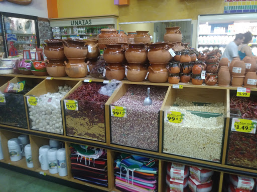Supermarket «Vallarta Supermarkets», reviews and photos, 2690 E Vineyard Ave, Oxnard, CA 93036, USA
