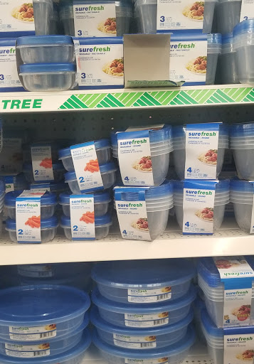 Dollar Store «Dollar Tree», reviews and photos, 21700 W Eleven Mile Rd, Southfield, MI 48076, USA