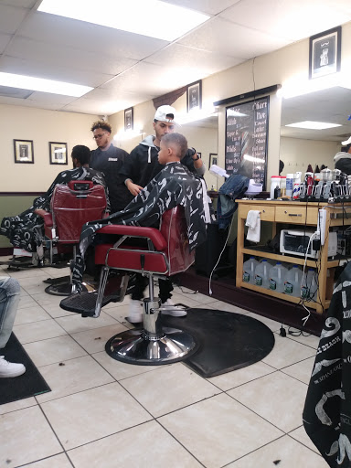 Barber Shop «Headline Barber Shop», reviews and photos, 286 Baldwin Ave, Pontiac, MI 48342, USA