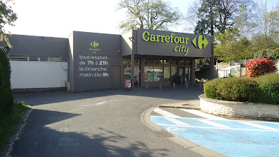 Carrefour City à Saint-Chéron
