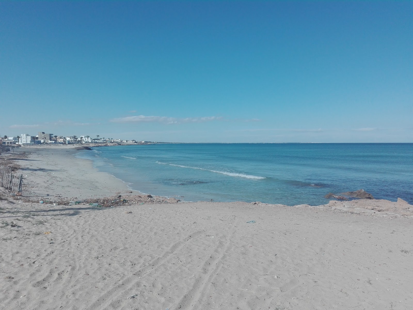 Valokuva Plage SIRista. puhtaustasolla keskipitkä