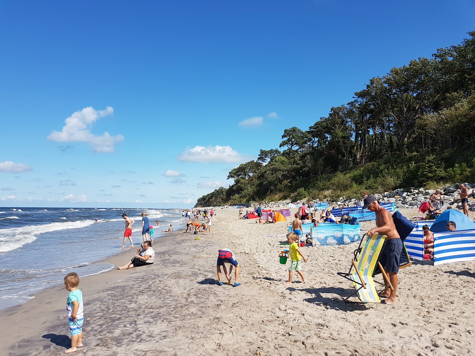 Rewal Beach'in fotoğrafı düz ve uzun ile birlikte