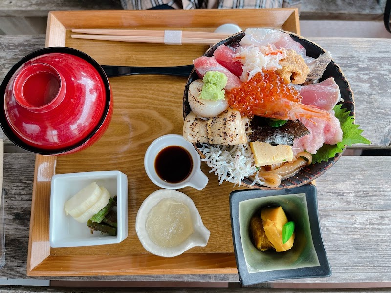 館山なぎさ食堂