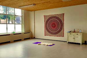 Simran Kundalini Yoga School