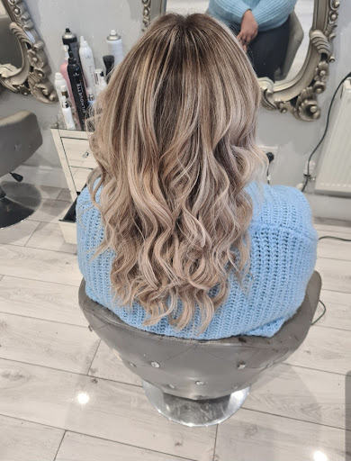 Roisin's Beauty Bar & Hair Studio in Falcarragh, Co. Donegal