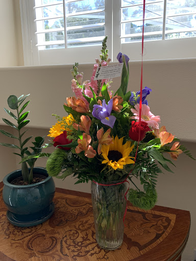 Florist «Elite Floral & Gift Shoppe», reviews and photos, 504 N Alafaya Trail #109, Orlando, FL 32828, USA