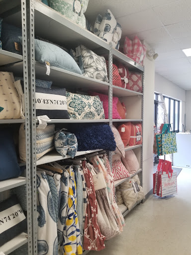 Home Goods Store «Tuesday Morning», reviews and photos, 7810 Rogers Ave, Fort Smith, AR 72903, USA