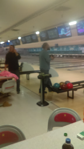 Sports Complex «Bowling Green Sports Center», reviews and photos, 243 W Roosevelt Rd, West Chicago, IL 60185, USA