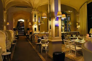 Restaurant Bon - Paris 16 image