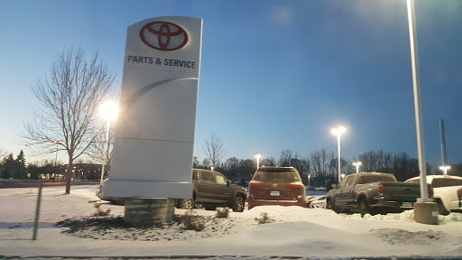 Car Repair and Maintenance «Burnsville Toyota Service & Parts», reviews and photos, 14800 Burnhaven Dr, Burnsville, MN 55306, USA