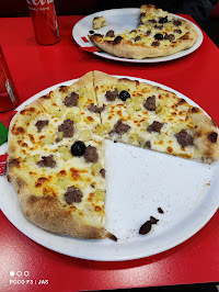 Plats et boissons du Pizzeria Cool Pizza à Toulouse - n°1