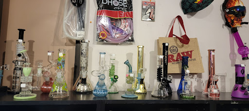 Tobacco Shop «Vegas Smoke Shop», reviews and photos, 3155 N Rancho Dr, Las Vegas, NV 89130, USA