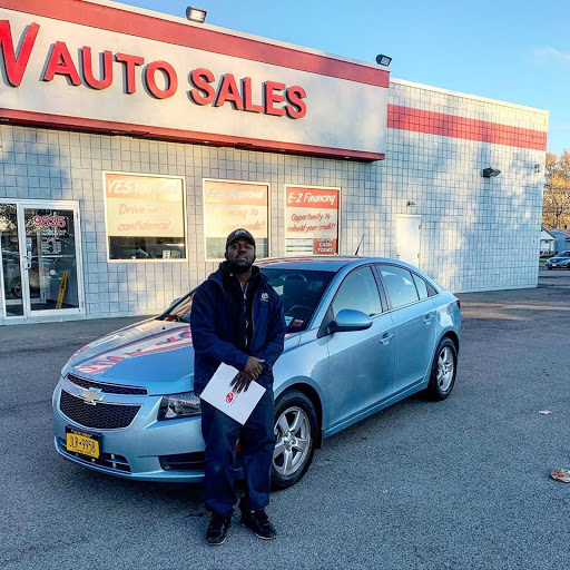 Car Dealer «E-Z Loan Auto Sales of Buffalo», reviews and photos, 2227 Elmwood Ave, Buffalo, NY 14216, USA