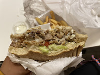Plats et boissons du Restaurant turc ES ES 26 - Sandwich Kebab - Restauration rapide à Cenon - n°5