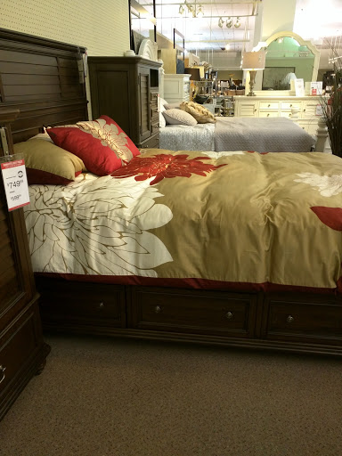 Furniture Store «Value City Furniture», reviews and photos, 800 Thruway Plaza Dr, Cheektowaga, NY 14225, USA