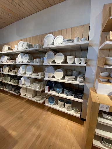 Furniture Store «Crate and Barrel», reviews and photos, 555 Bellevue Way NE, Bellevue, WA 98004, USA