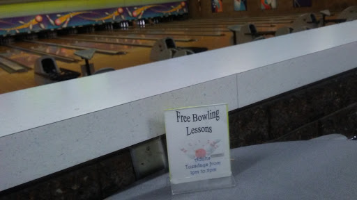 Bowling Alley «West Lane Bowl», reviews and photos, 3900 N W Ln, Stockton, CA 95204, USA