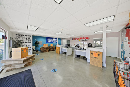 Self-Storage Facility «US Storage Centers», reviews and photos, 15237 S Brand Blvd, Mission Hills, CA 91345, USA