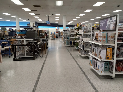 Clothing Store «Ross Dress for Less», reviews and photos, 940 N Western Ave, San Pedro, CA 90732, USA