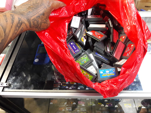 Video Game Store «Fallout Games», reviews and photos, 1807 E Southern Ave, Tempe, AZ 85282, USA