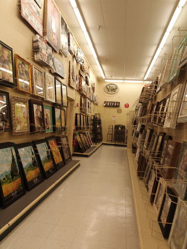 Craft Store «Hobby Lobby», reviews and photos, 840 E Rollins Rd, Round Lake Beach, IL 60073, USA