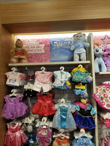 Toy Store «Build-A-Bear Workshop», reviews and photos, 4130 Summit Plaza Dr, Louisville, KY 40241, USA
