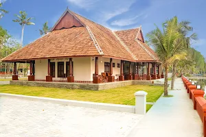 ATS ALLEPPEY OLD LAKE HOUSE & BAR image