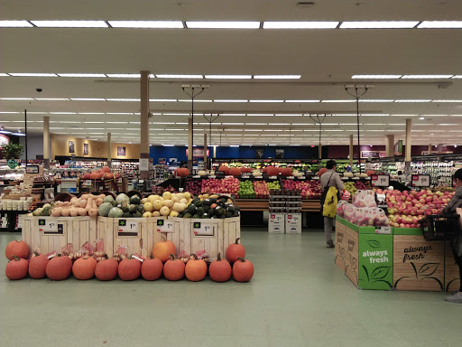 Shopping Mall «Twin City Plaza», reviews and photos, 14 McGrath Hwy, Somerville, MA 02143, USA