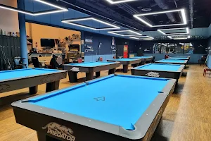 Billiard Club Parisien image