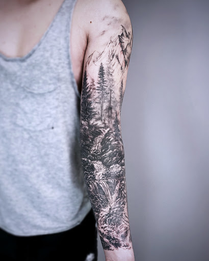 Explore moon and star tattoo ideas, creative tattoo ideas in Alhambra, available at DO.ART INK