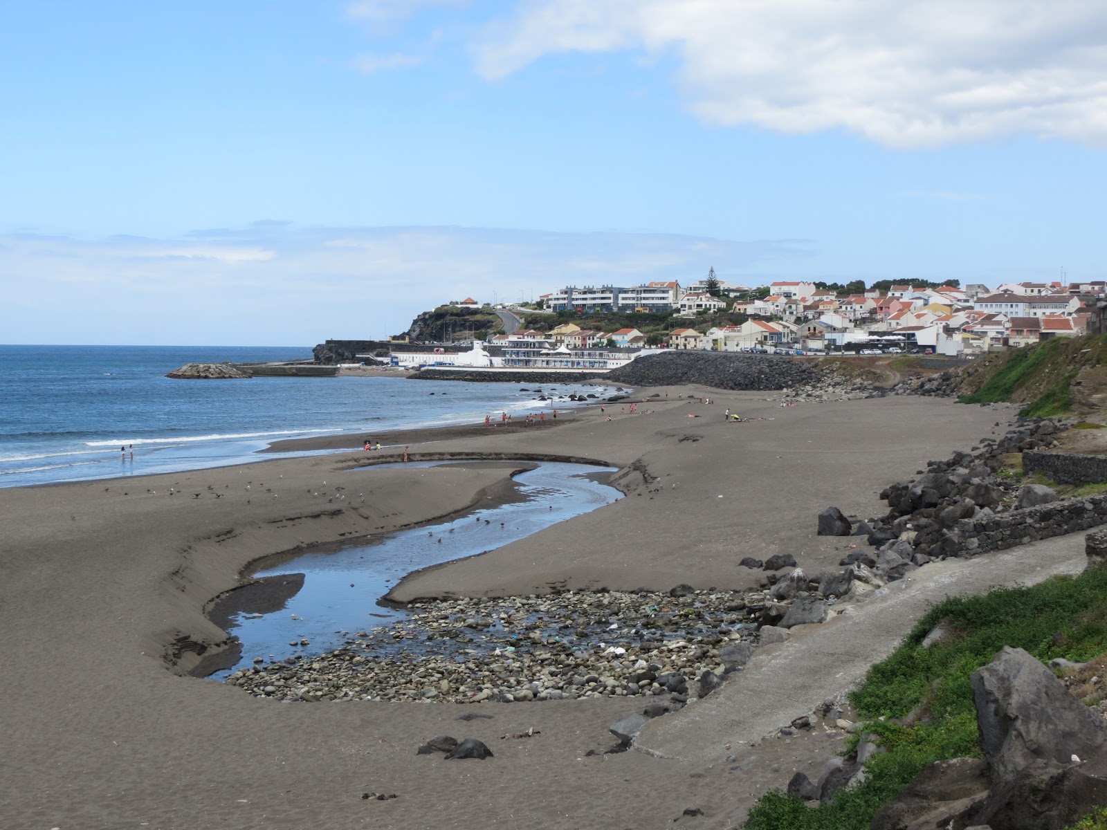 Fotografija Praia do Monte Verde z prostorna obala