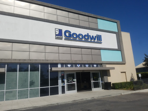 Thrift Store «Goodwill Store & Donation Center», reviews and photos, 727 W Redondo Beach Blvd, Gardena, CA 90247, USA
