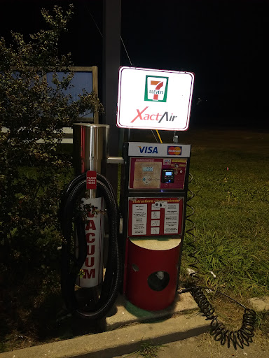 Convenience Store «7-Eleven», reviews and photos, 13954 IH 37 S, Elmendorf, TX 78112, USA