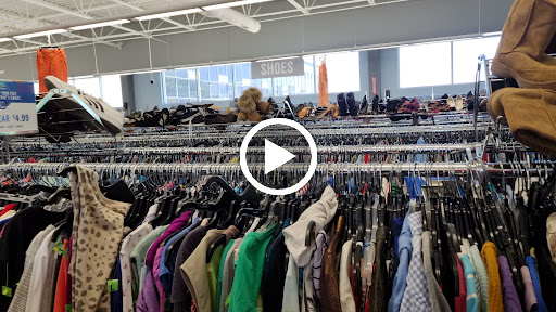 Clothing Store «Goodwill», reviews and photos, 9419-9421 Shelbyville Rd, Louisville, KY 40223, USA