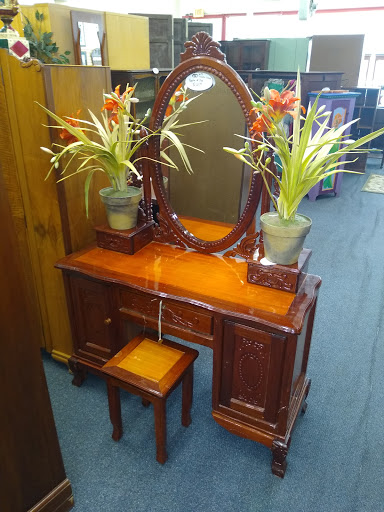 Used Book Store «Needful Things», reviews and photos, 218 W Washington St, Charles Town, WV 25414, USA