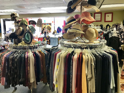 Boutique «Everchanging Seasons Consignment Boutique», reviews and photos, 710 Forest Ave, Portland, ME 04103, USA