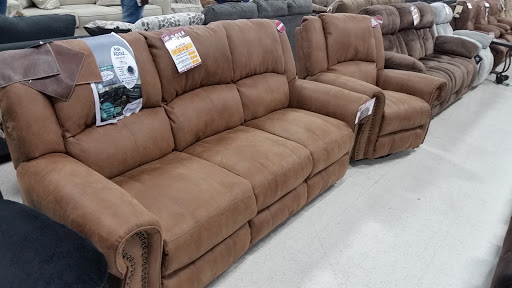 Furniture Store «Louisville Overstock Furniture Warehouse», reviews and photos, 1050 E Lewis and Clark Pkwy, Clarksville, IN 47129, USA