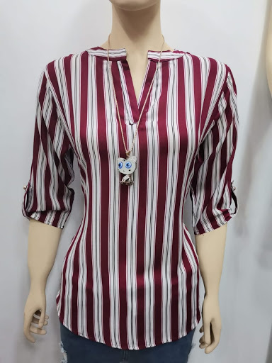 HXS tienda de ropa femenina Stand n 18